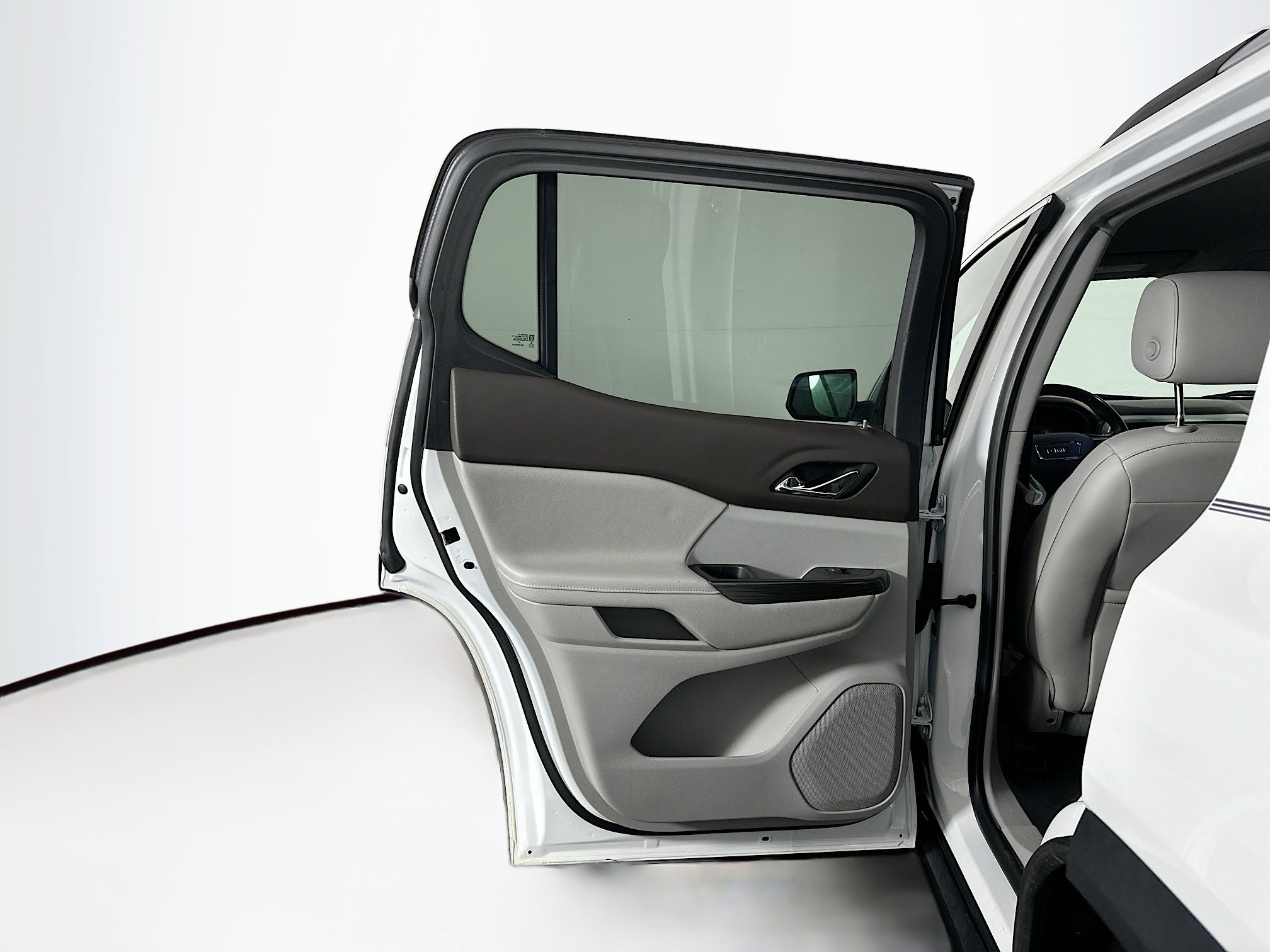 Used 2019 GMC Acadia SLT image 26