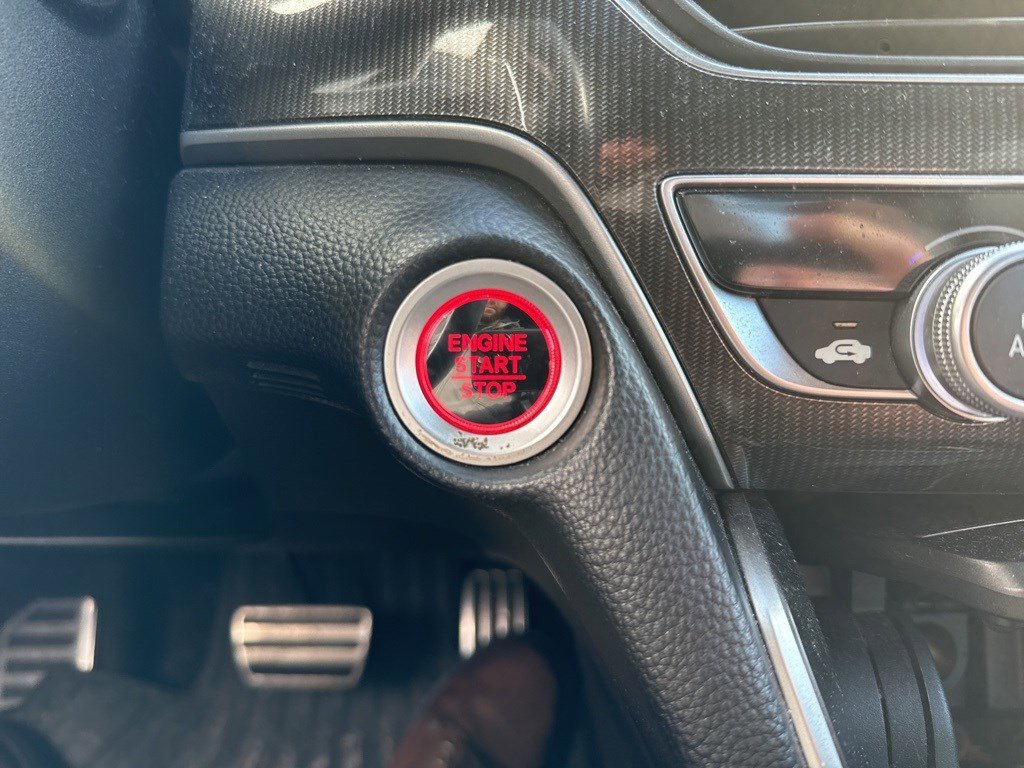 Used 2018 Honda Accord Sport image 12