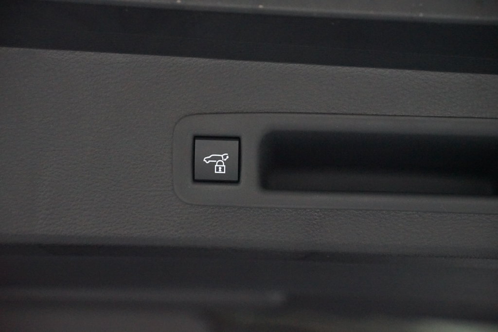 New 2026 Toyota Sienna Platinum AWD/4WD image 39