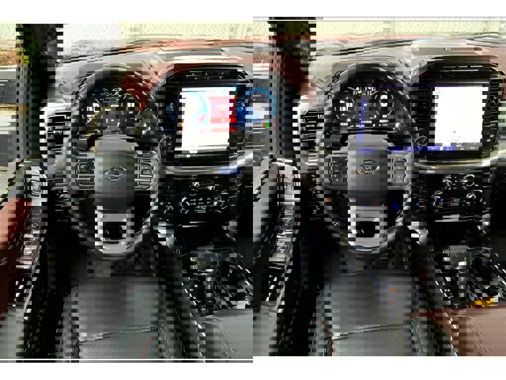 Used 2023 Ford F150 Lariat image 6