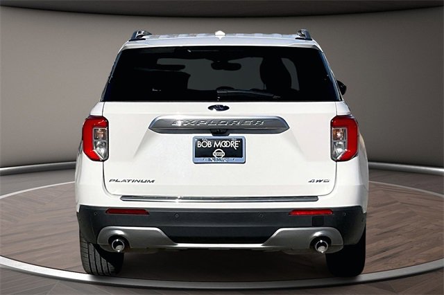 Used 2022 Ford Explorer Platinum w/ Technology Package image 4