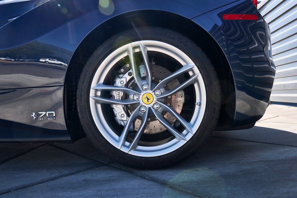 Used 2018 Ferrari 488 GTB image 10