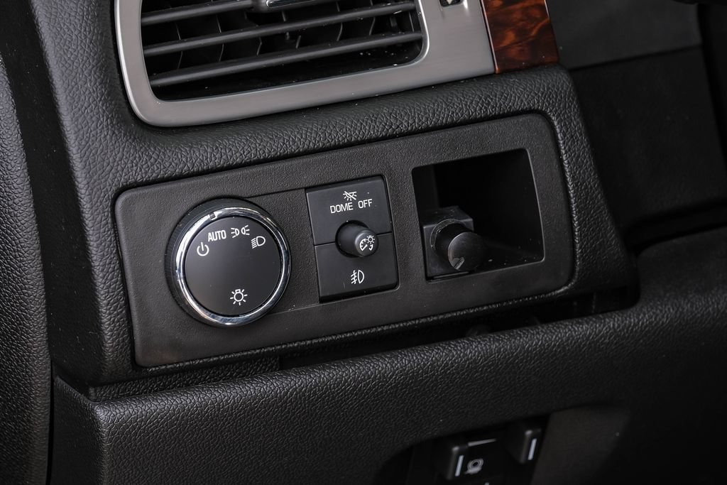Used 2013 GMC Yukon XL Denali AWD/4WD image 42