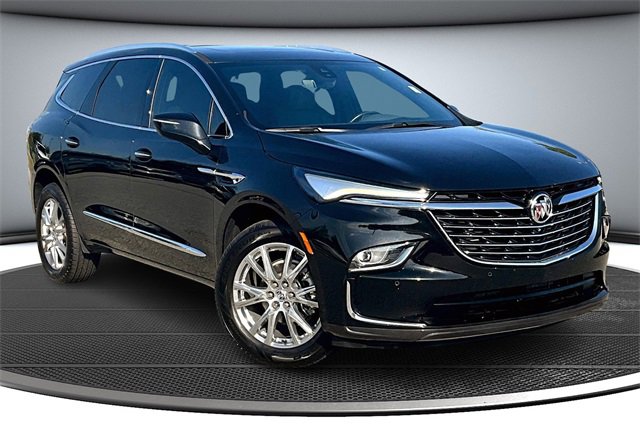 Used 2023 Buick Enclave Premium w/ Experience Buick Package image 3