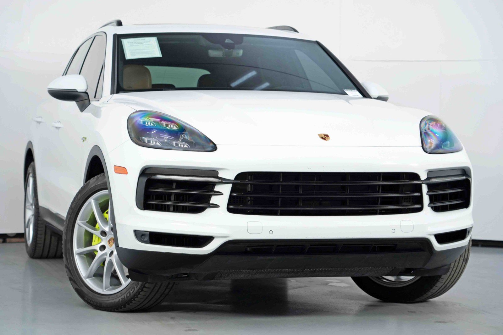 Used 2019 Porsche Cayenne E-Hybrid image 4