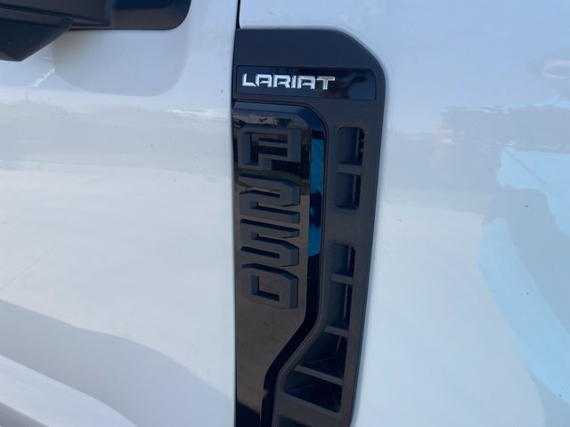 New 2026 Ford F250 Lariat w/ Black Appearance Package AWD/4WD image 32