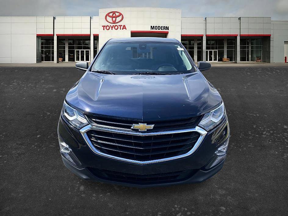 Used 2020 Chevrolet Equinox LS image 2