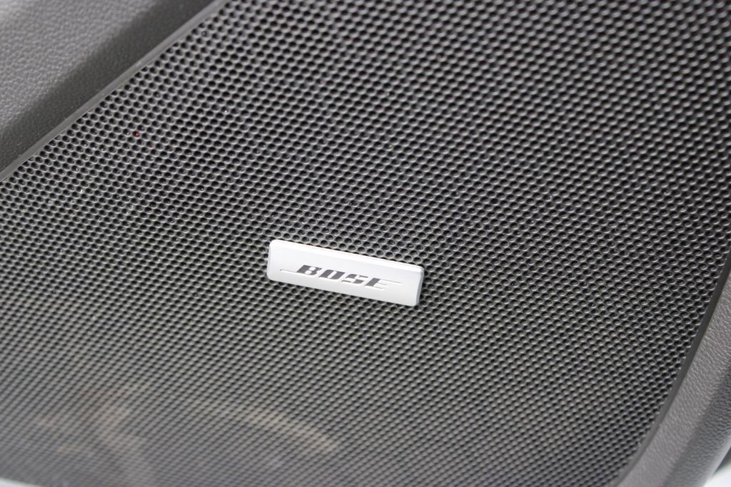 Used 2023 Chevrolet Traverse Premier image 44