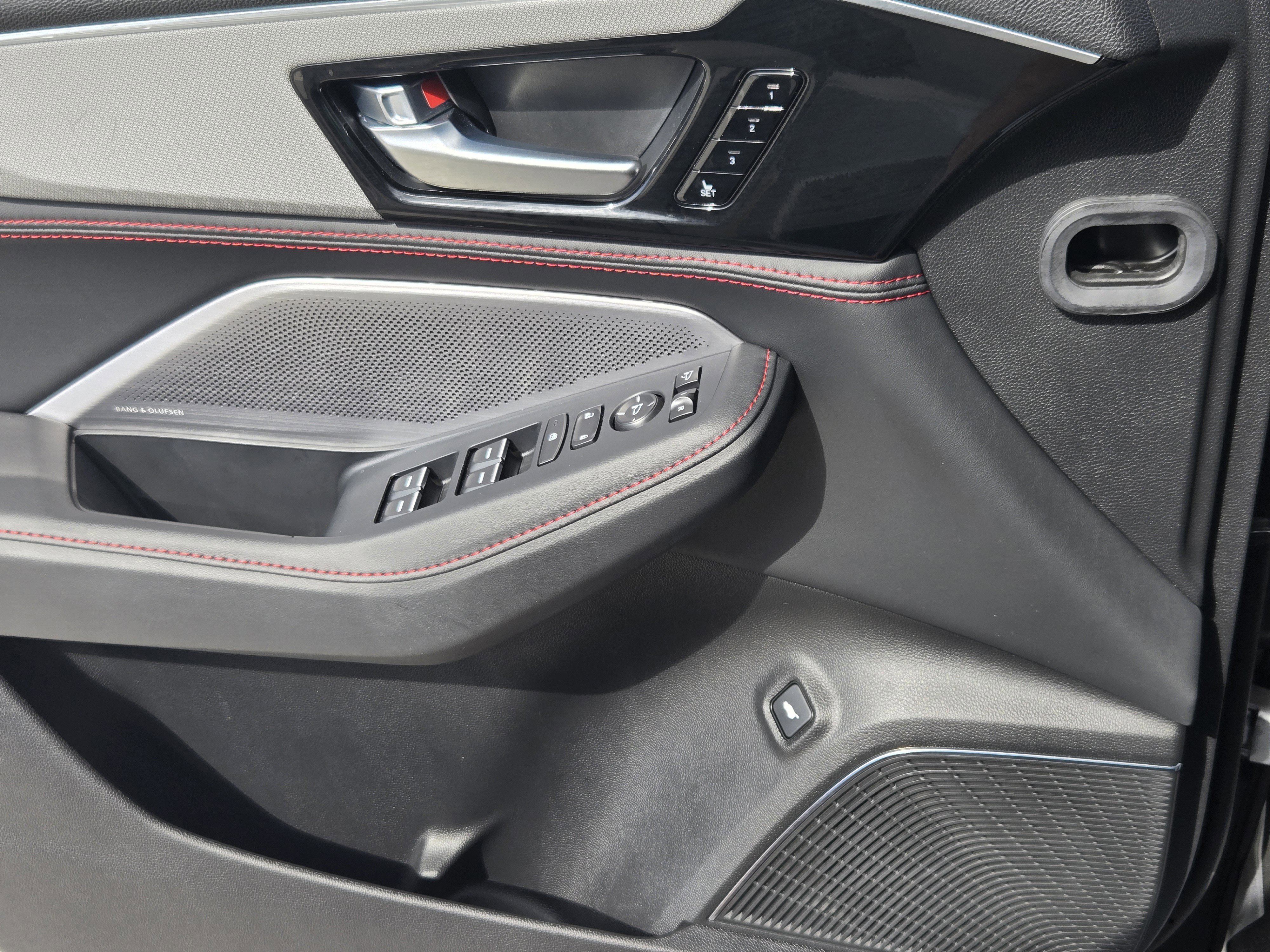 Certified 2025 Acura MDX A-Spec image 31