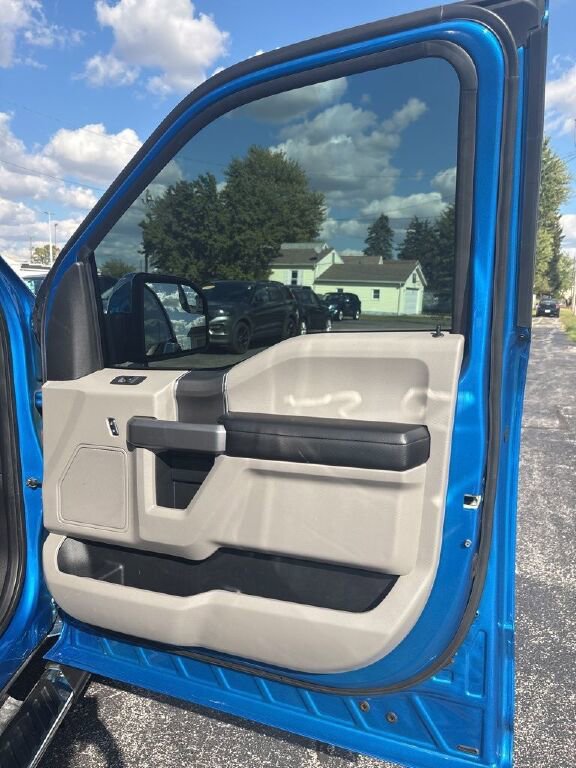 Used 2019 Ford F150 XLT w/ Equipment Group 302A Luxury image 22