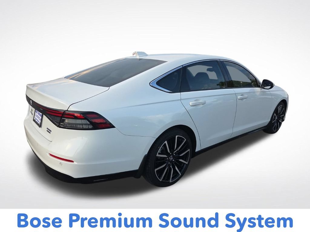 Used 2025 Honda Accord Touring image 4