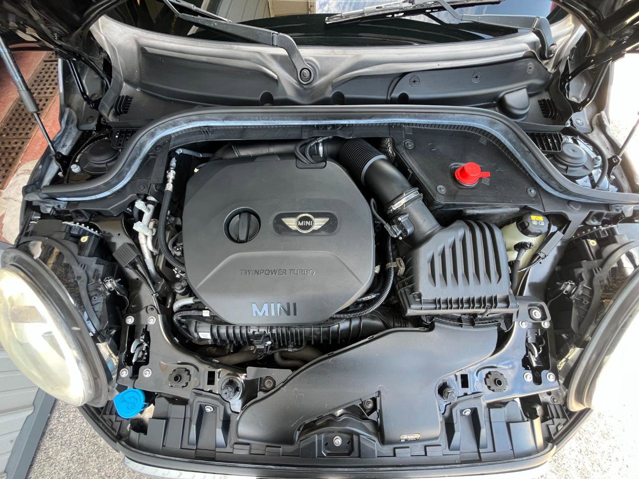 Used 2017 MINI Cooper John Cooper Works FWD image 37
