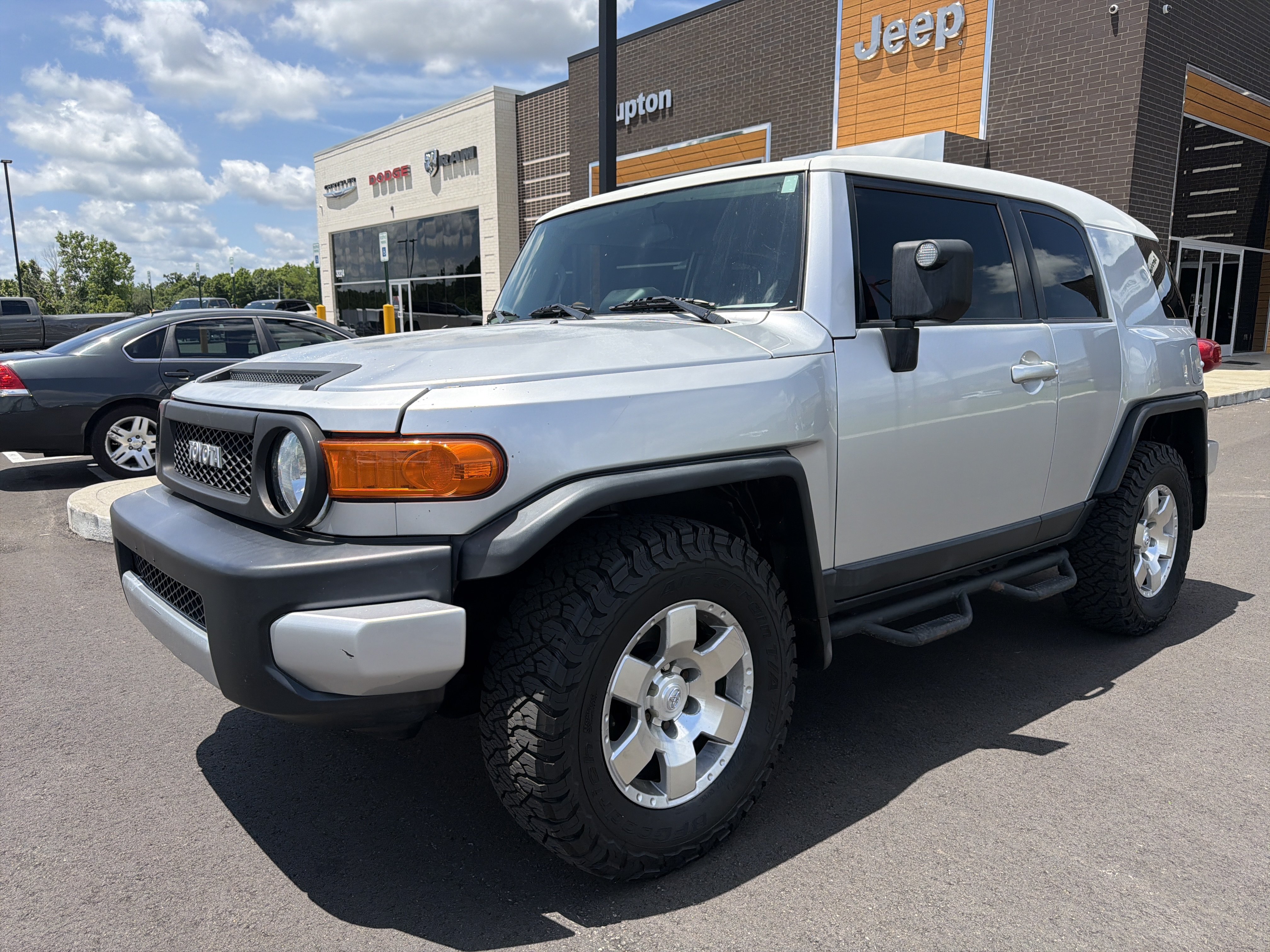 Used 2007 Toyota FJ Cruiser 4WD image 1