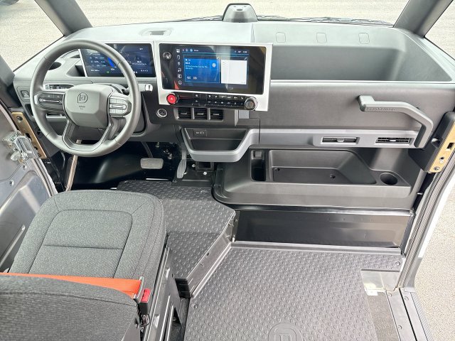 Used 2024 Chevrolet Brightdrop 600 w/ Battery Pack, Max Range AWD/4WD image 44