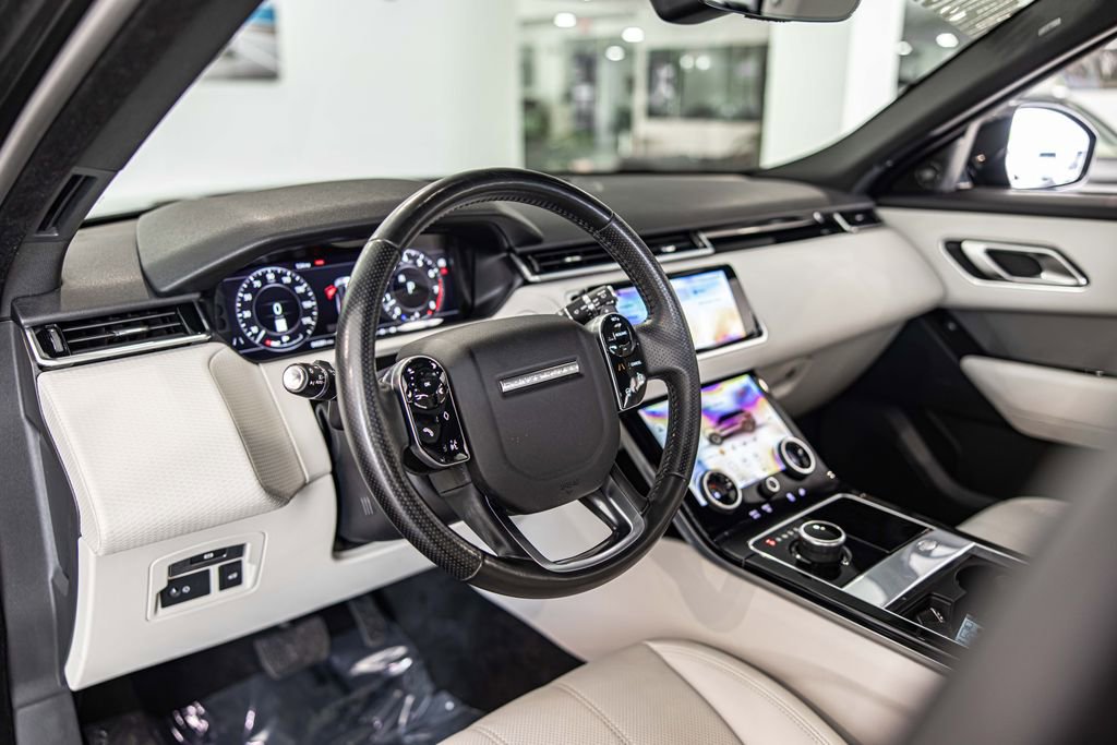 Used 2020 Land Rover Range Rover Velar S AWD/4WD image 21