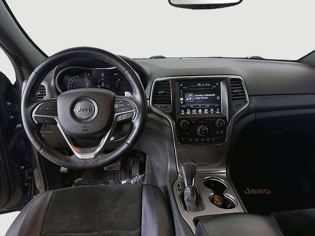 Used 2017 Jeep Grand Cherokee Altitude image 28