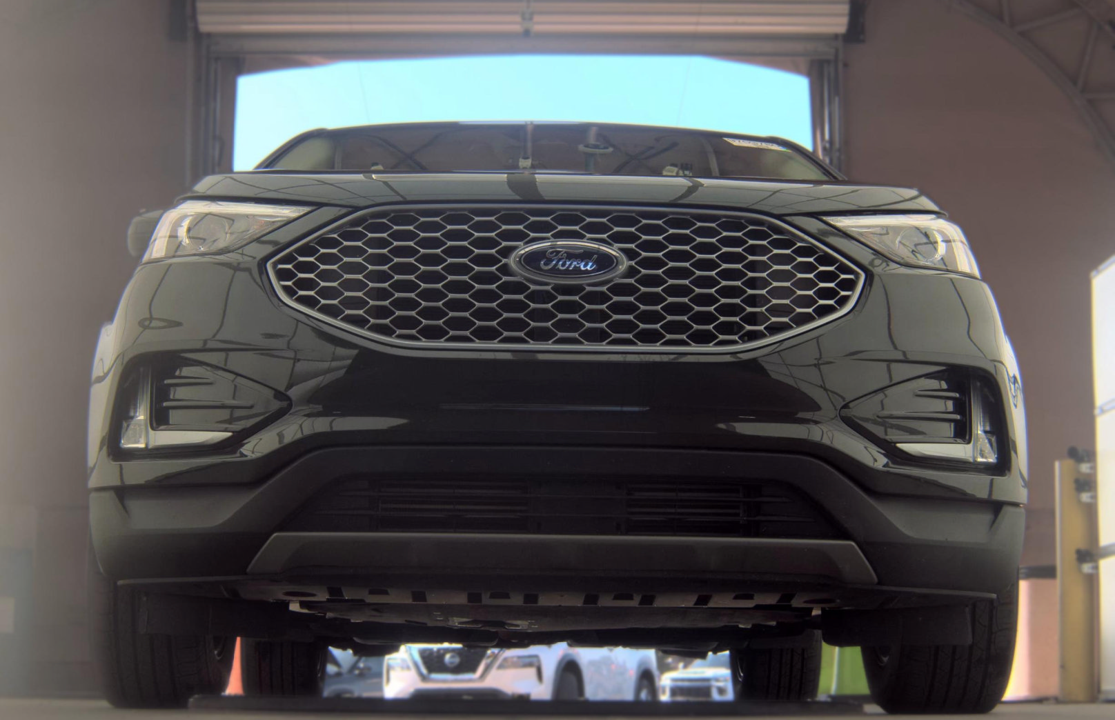 Used 2024 Ford Edge SEL w/ Convenience Package AWD/4WD image 2