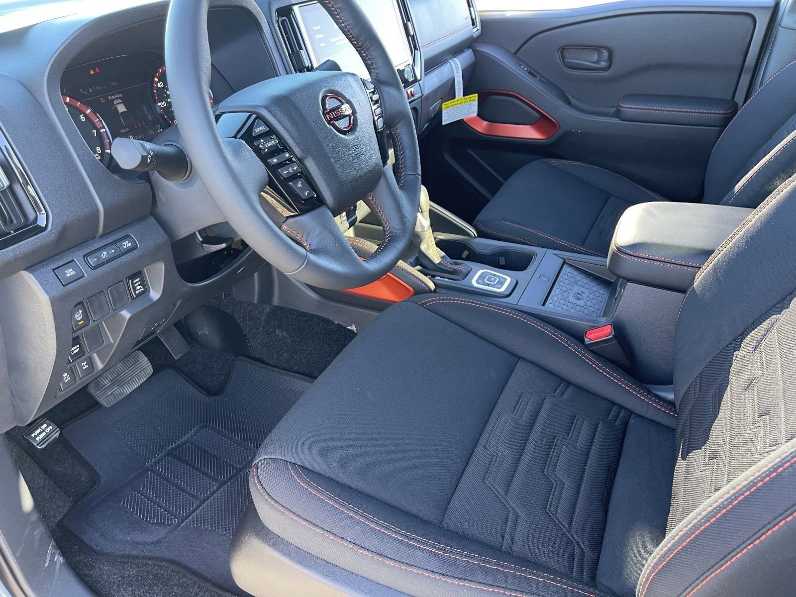 New 2026 Nissan Frontier PRO-4X w/ Pro-4x Convenience Package image 19