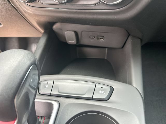 Used 2025 Chevrolet Trax RS w/ Driver Confidence Package FWD image 41