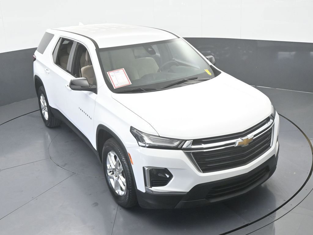 Used 2023 Chevrolet Traverse LS image 47