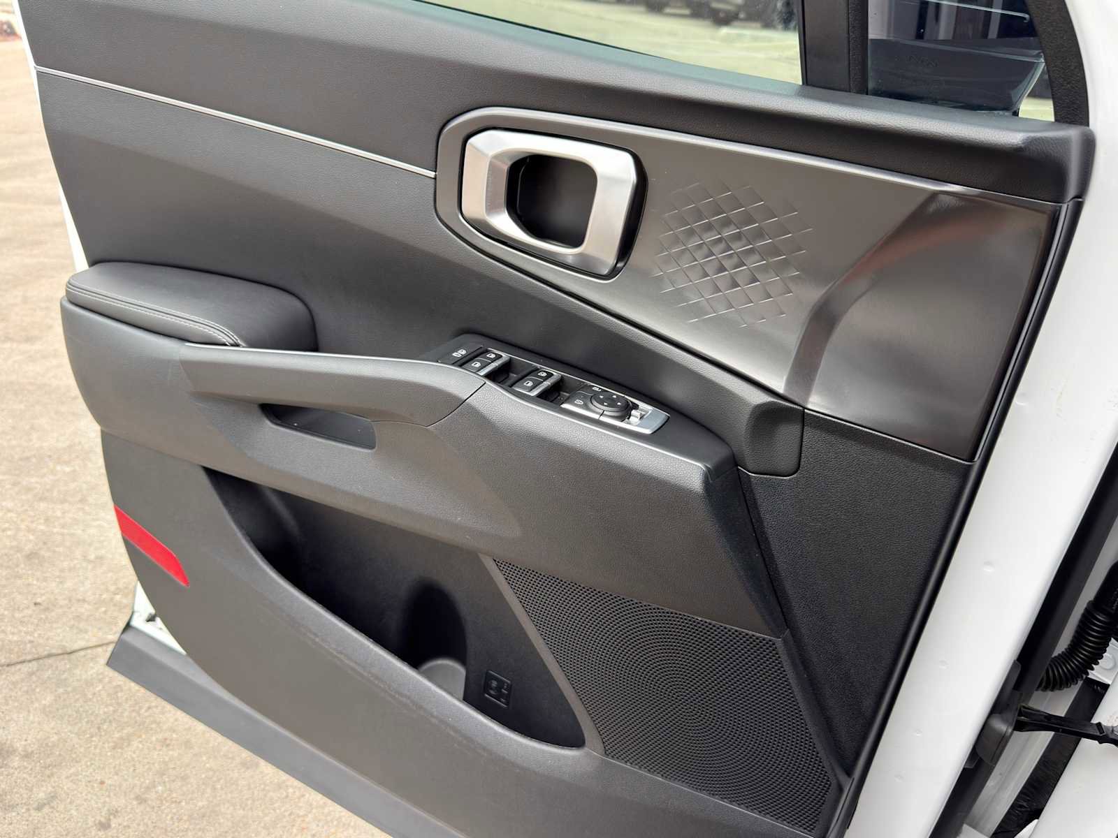 Certified 2023 Kia Sorento S FWD image 19