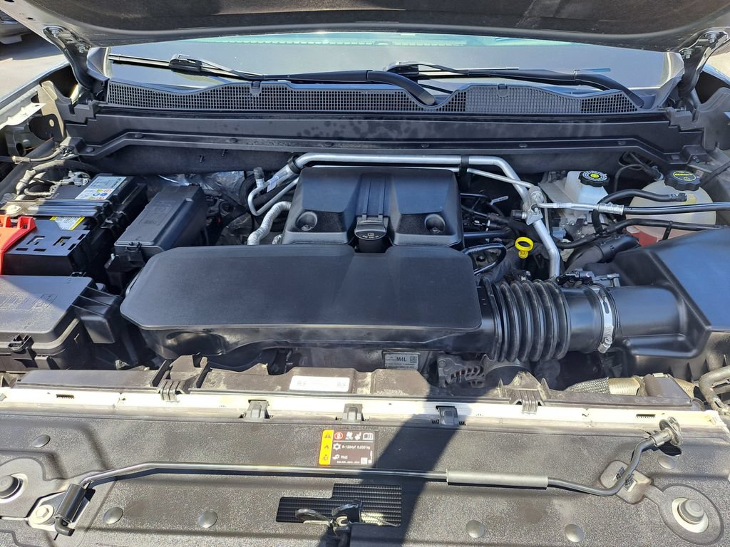 Used 2025 GMC Canyon Denali AWD/4WD image 11