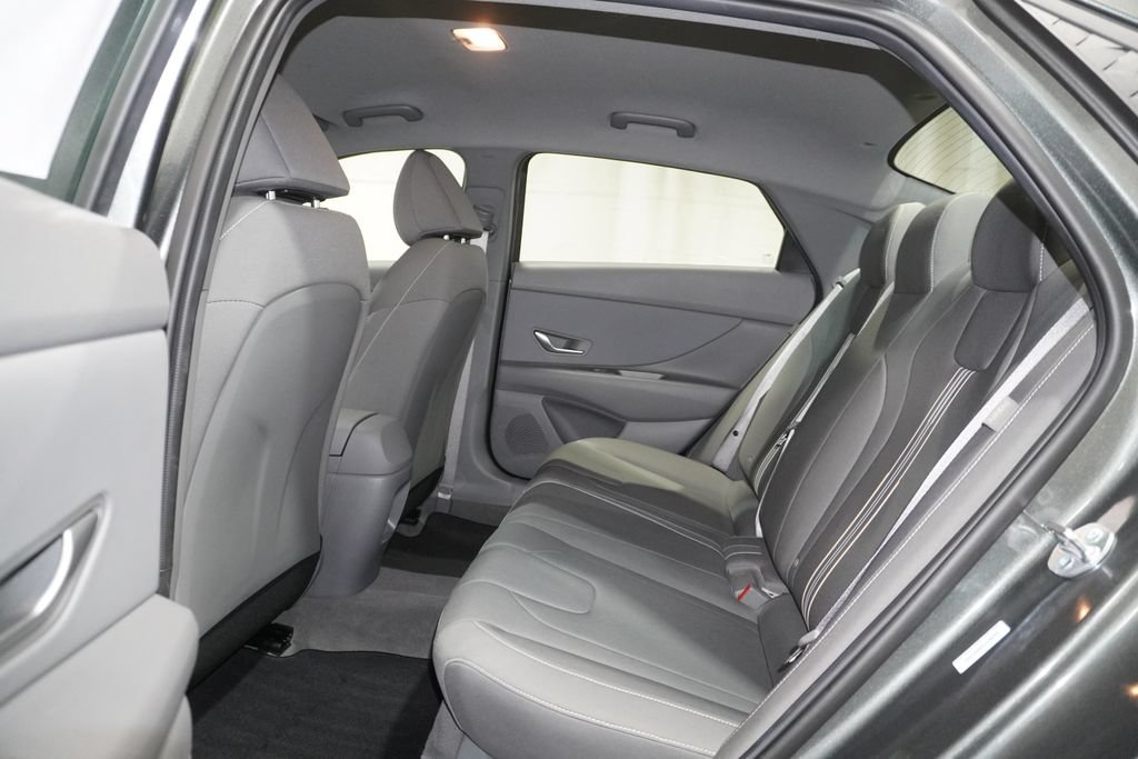 Certified 2026 Hyundai Elantra Sport FWD image 15
