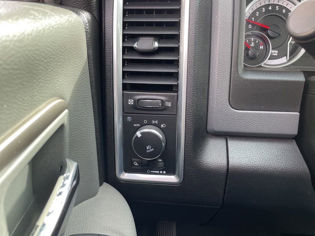 Used 2019 RAM 1500 Big Horn image 23