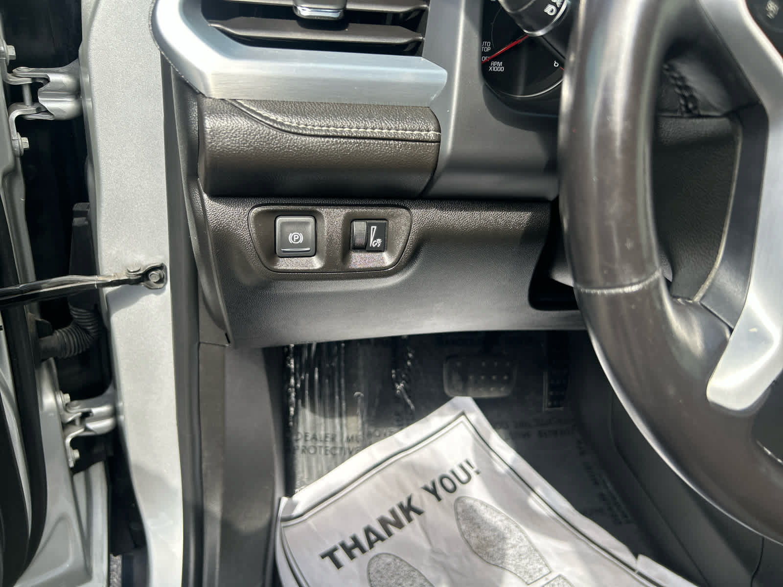 Used 2020 GMC Acadia SLE FWD image 16