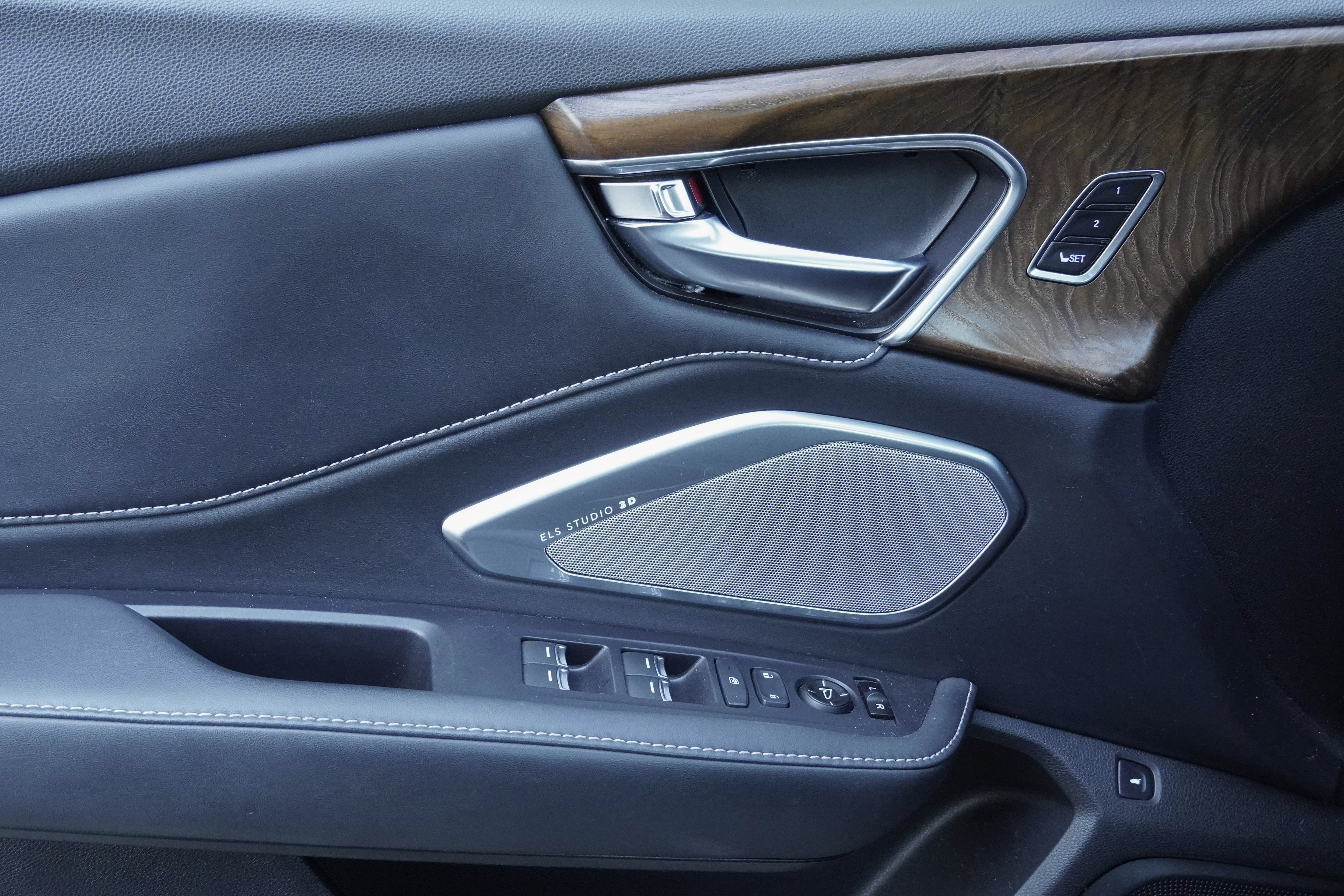 Used 2020 Acura RDX w/ Advance Package FWD image 12