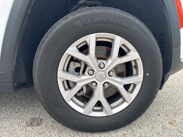 Used 2022 Jeep Grand Cherokee L Limited image 11