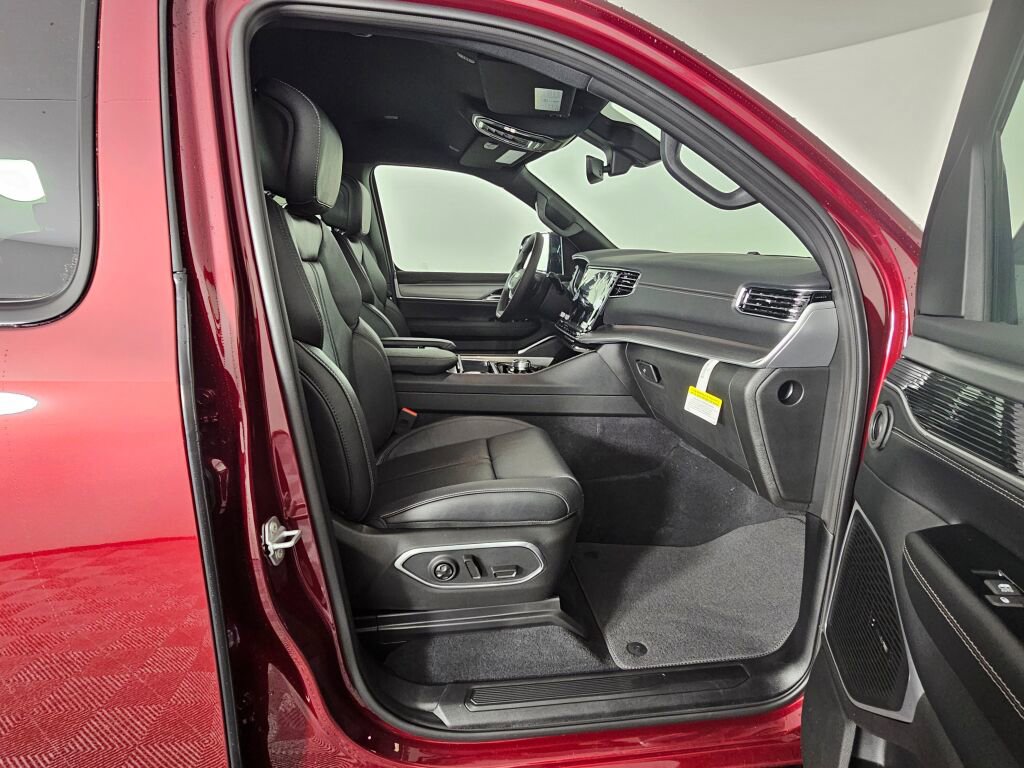 New 2026 Jeep Grand Wagoneer Limited image 41