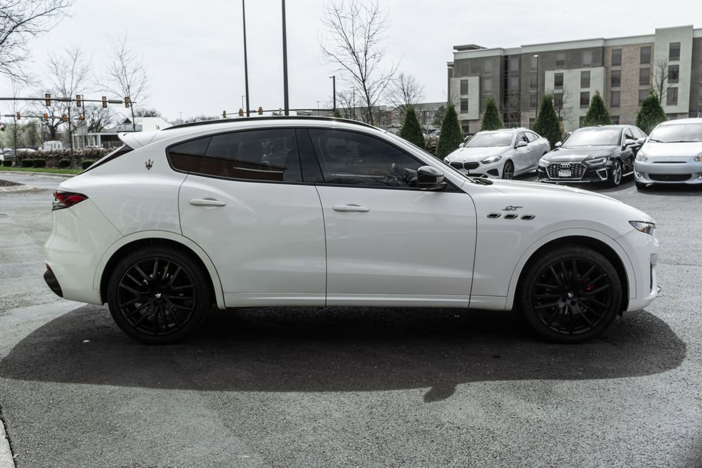 Used 2022 Maserati Levante GT image 3