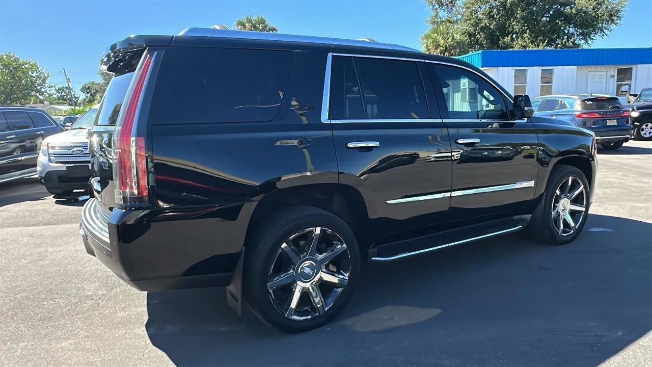 Used 2015 Cadillac Escalade Luxury AWD/4WD image 61