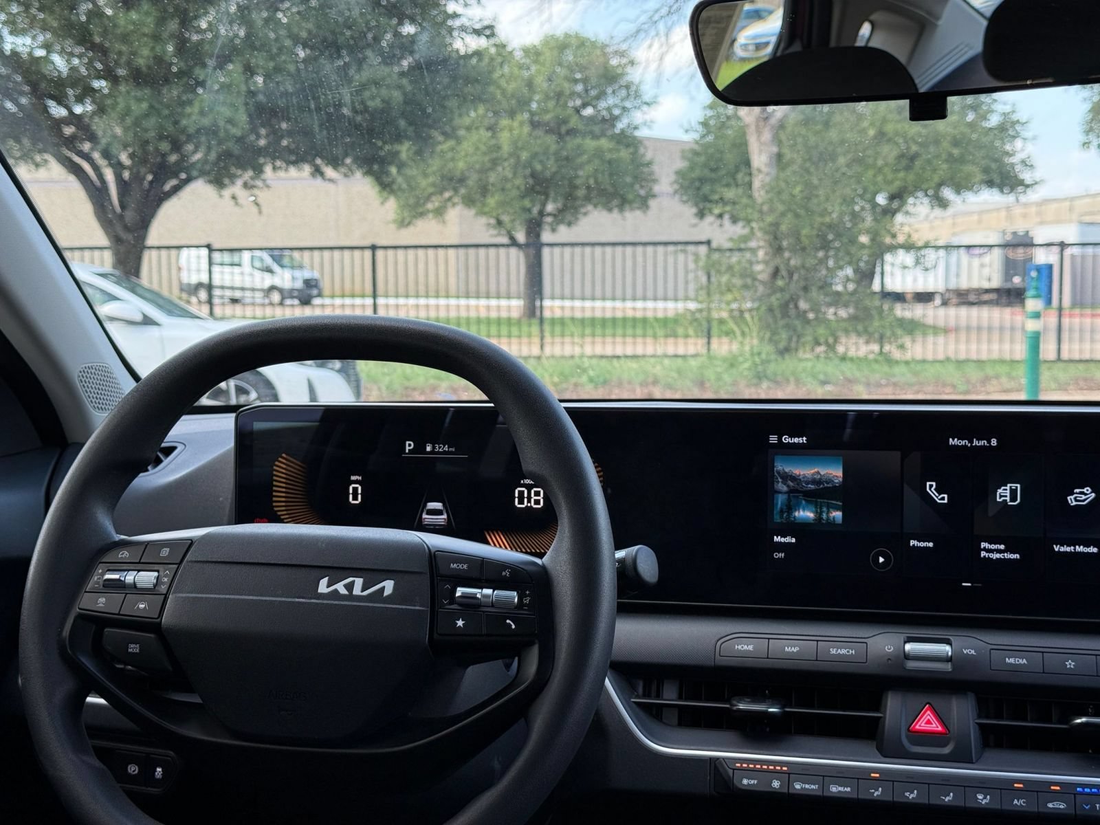 Used 2025 Kia K4 FWD image 36