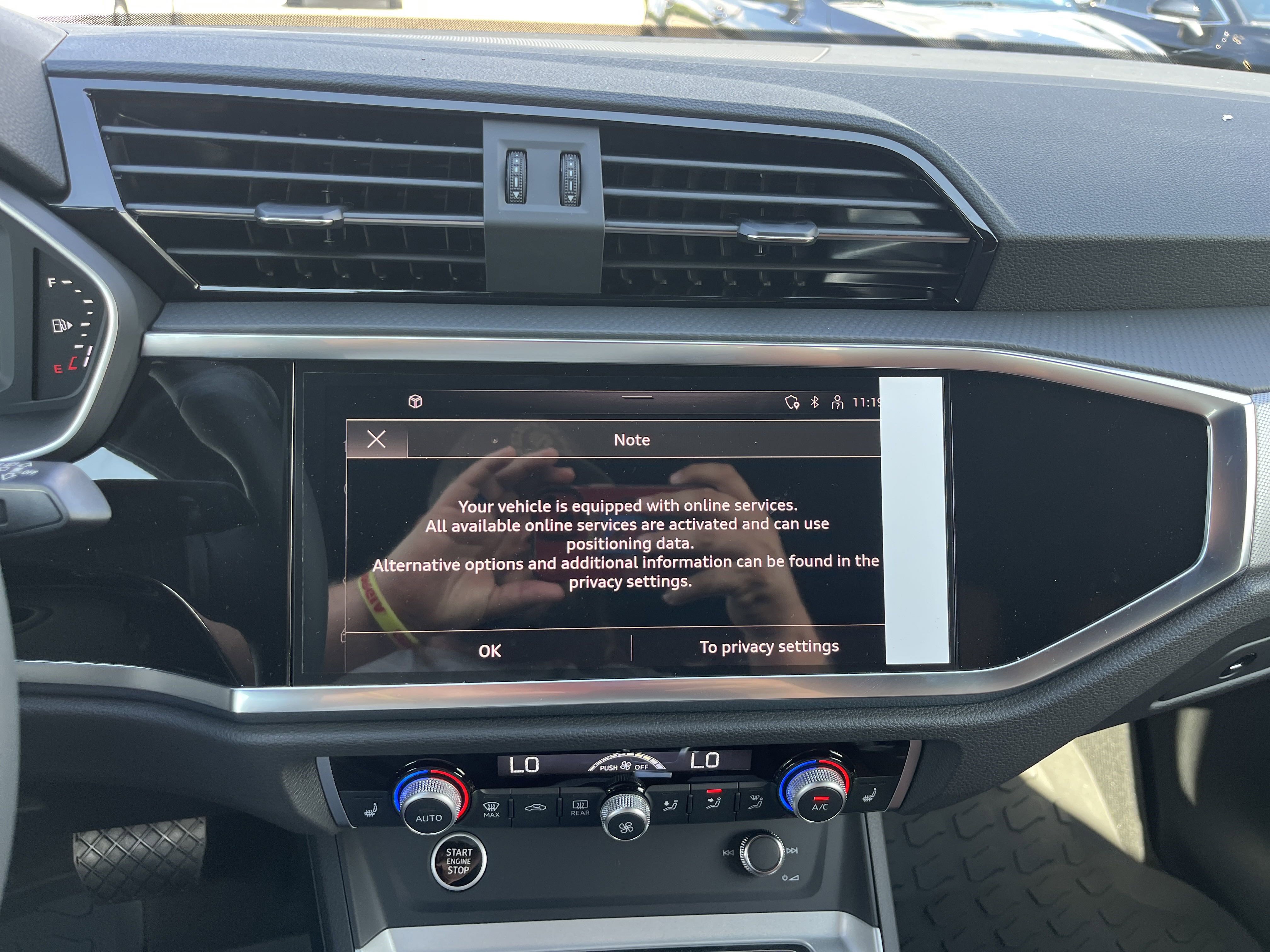 New 2025 Audi Q3 2.0T Premium image 9