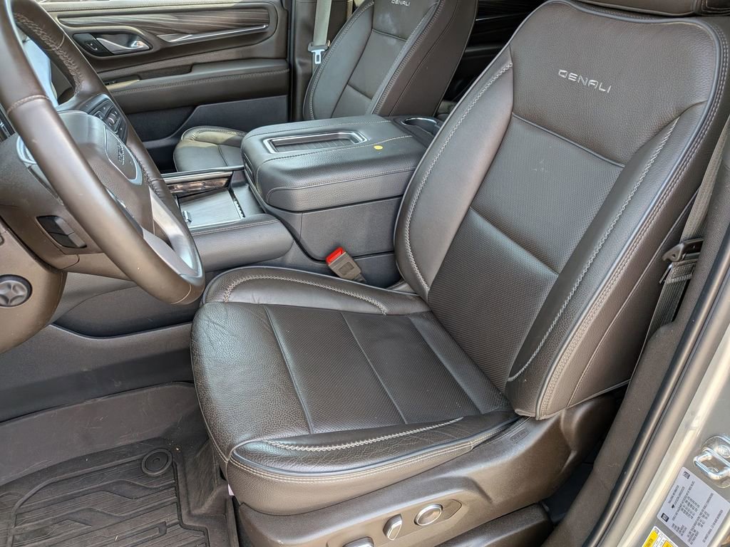 Used 2024 GMC Yukon Denali w/ LPO, Floor Liner Package image 14