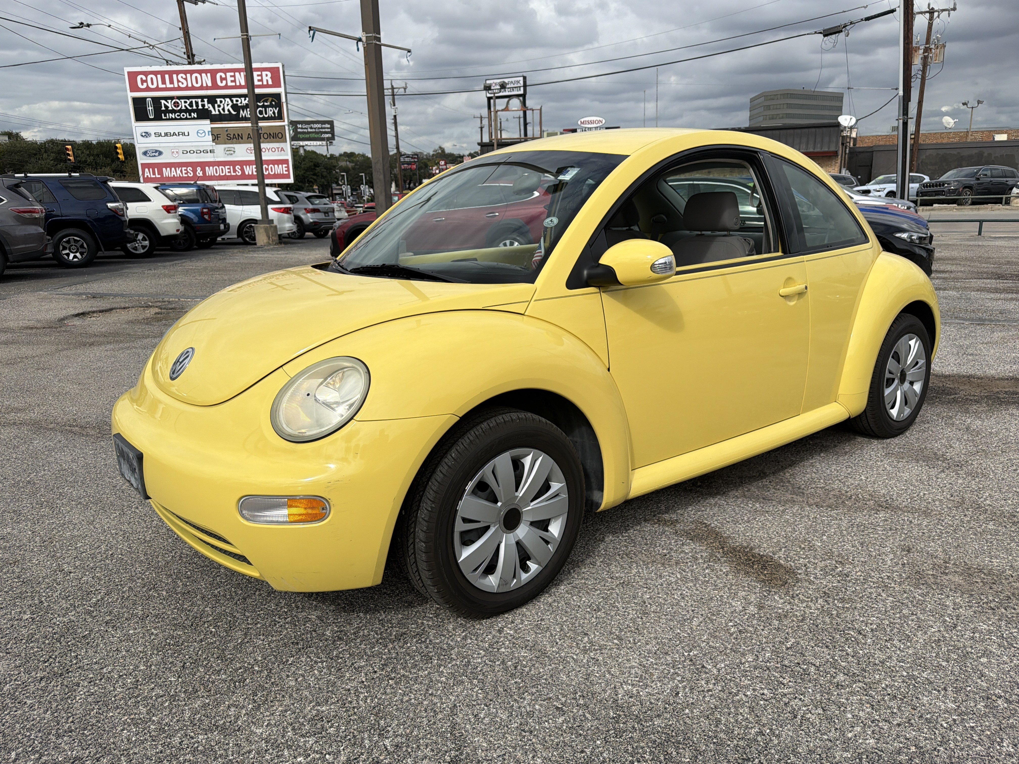 Used 2005 Volkswagen Beetle GL FWD image 7