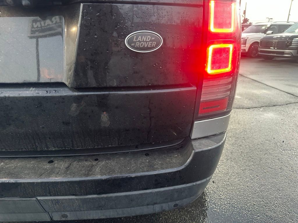 Used 2017 Land Rover Range Rover Long Wheelbase Supercharged image 9