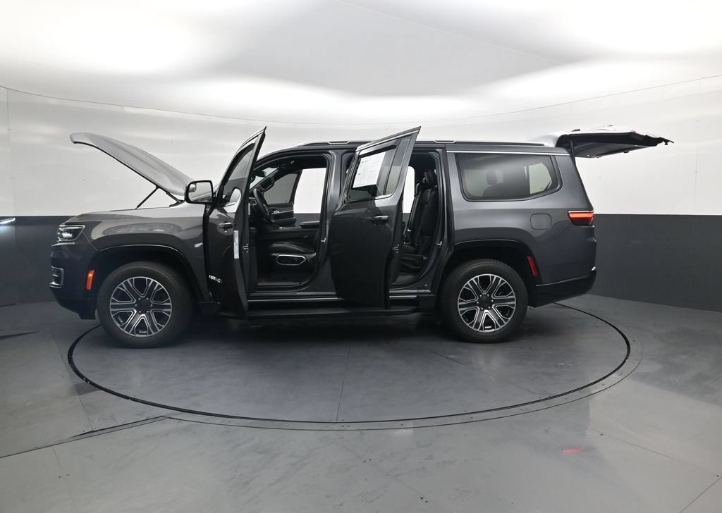 Used 2024 Jeep Wagoneer 4WD w/ Premium Group I image 52