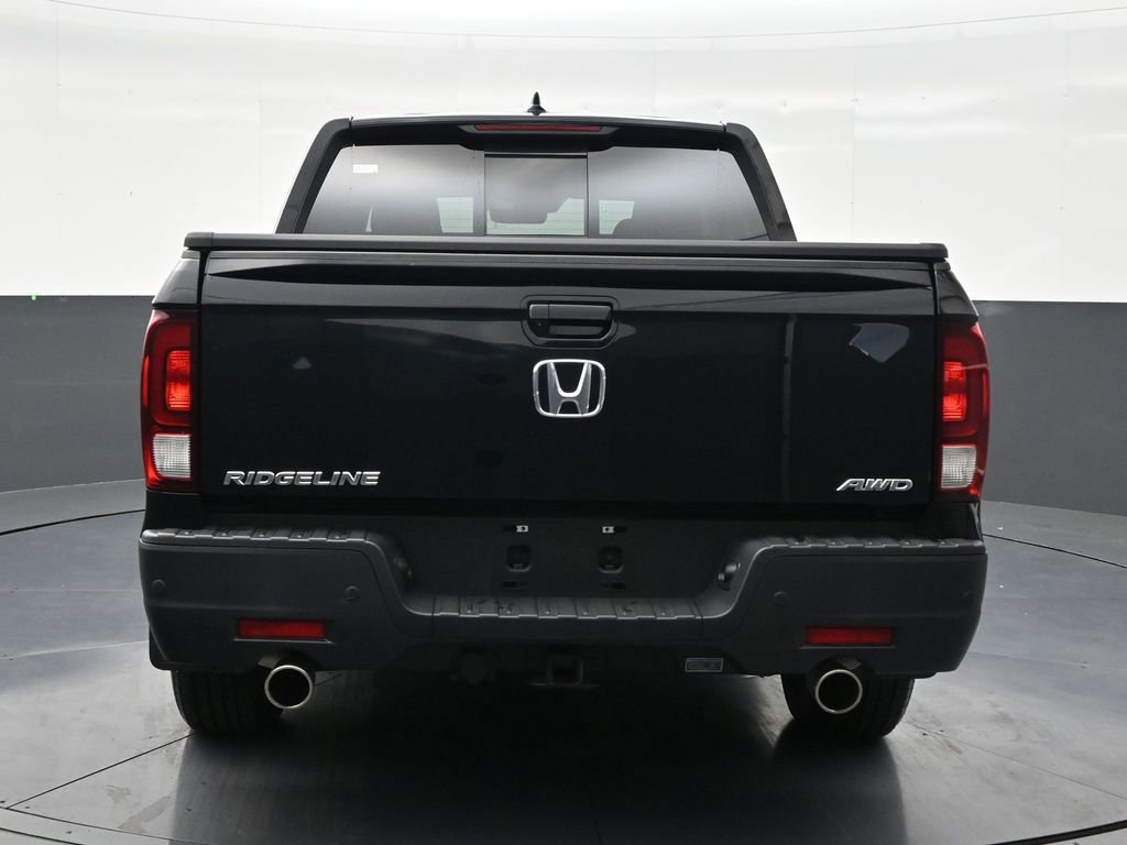 Used 2023 Honda Ridgeline Black Edition image 4