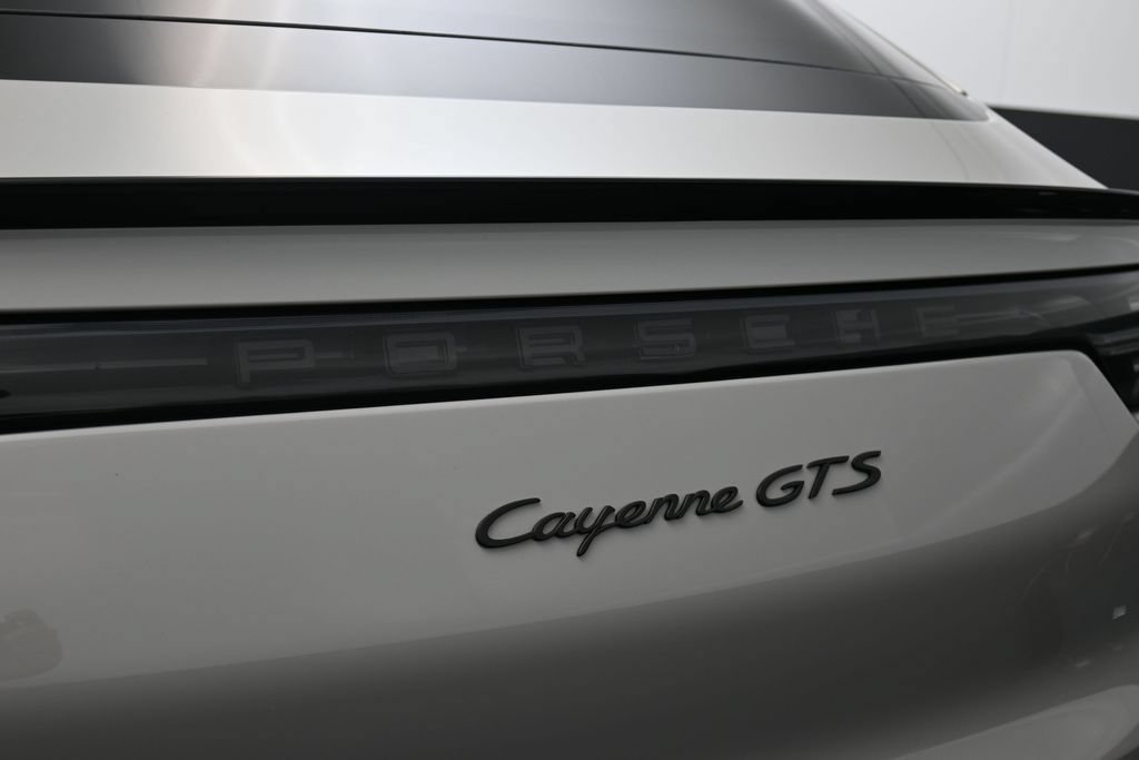 Certified 2023 Porsche Cayenne GTS AWD/4WD image 14