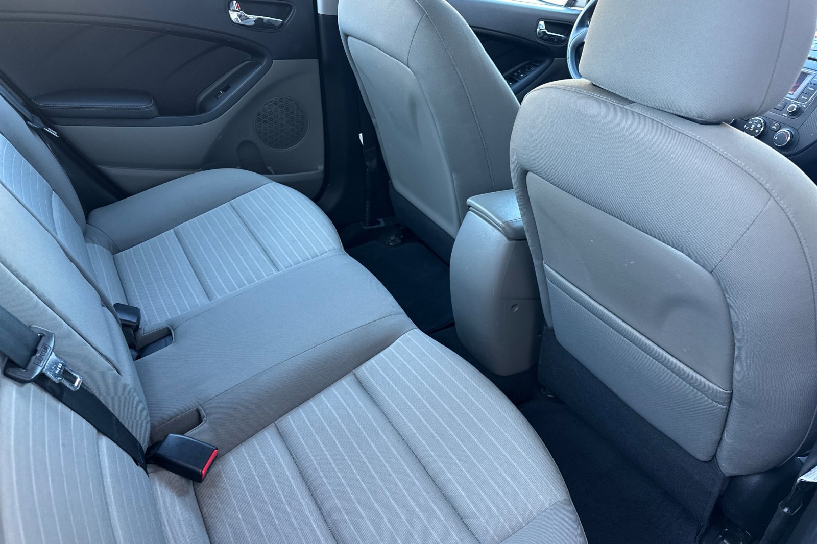 Used 2014 Kia Forte EX image 29