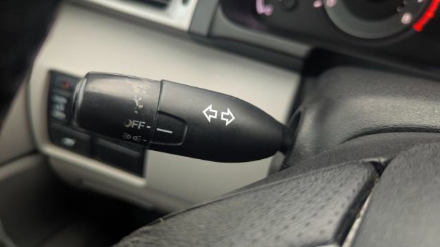 Used 2014 Honda Odyssey EX-L image 29