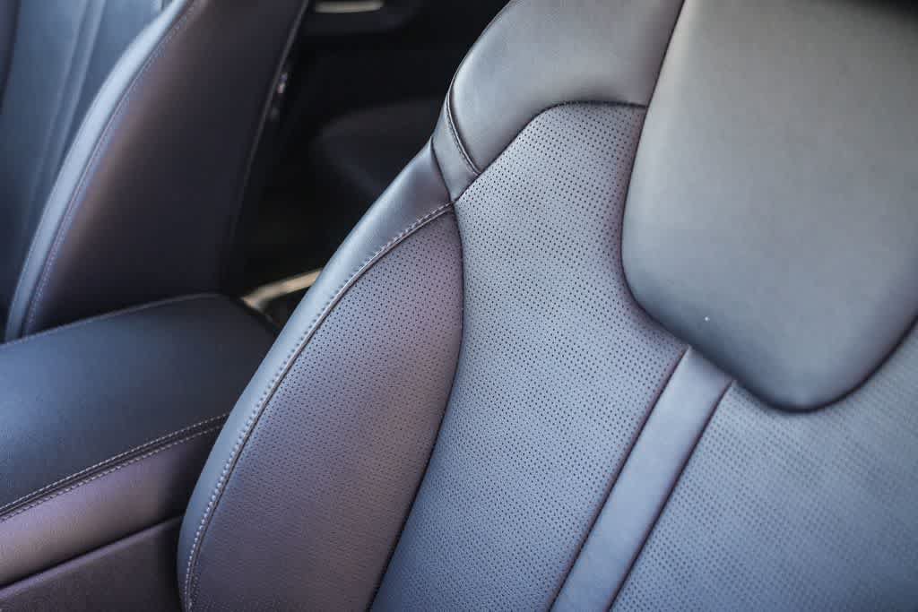 Used 2025 Kia Sorento EX w/ Panoramic Sunroof Package FWD image 26