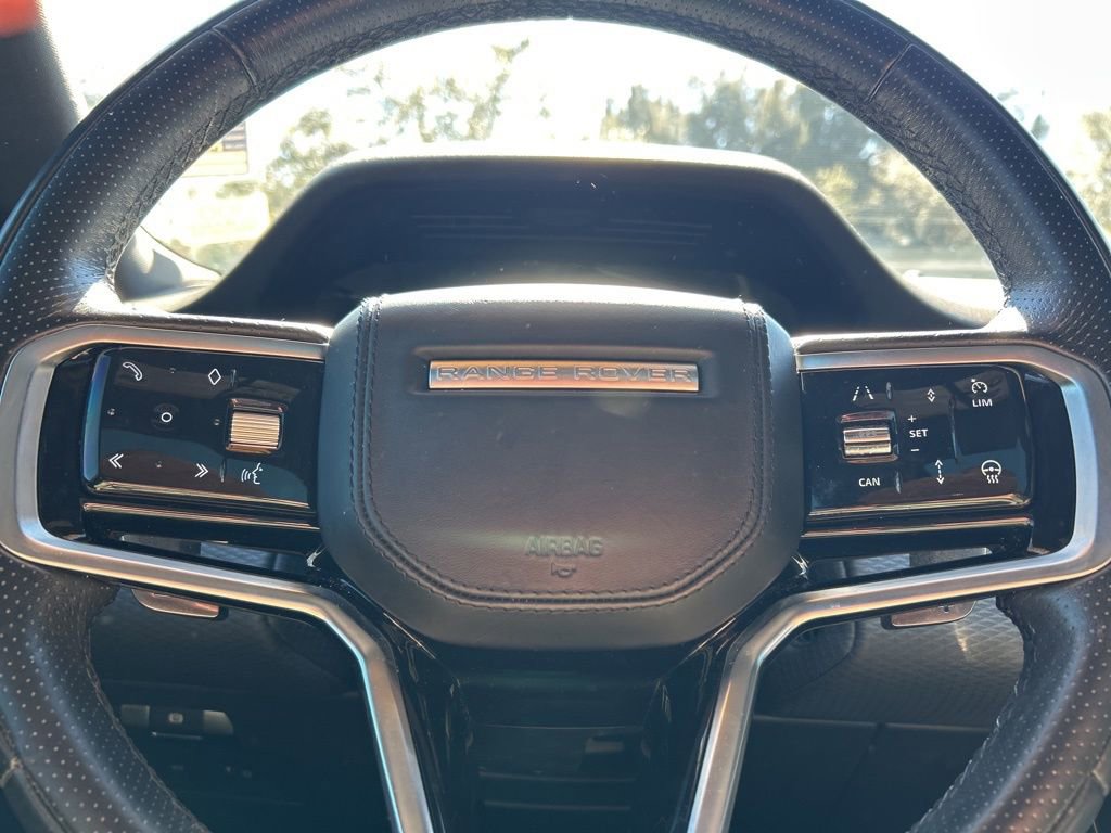 Used 2023 Land Rover Range Rover Evoque R-Dynamic S image 24