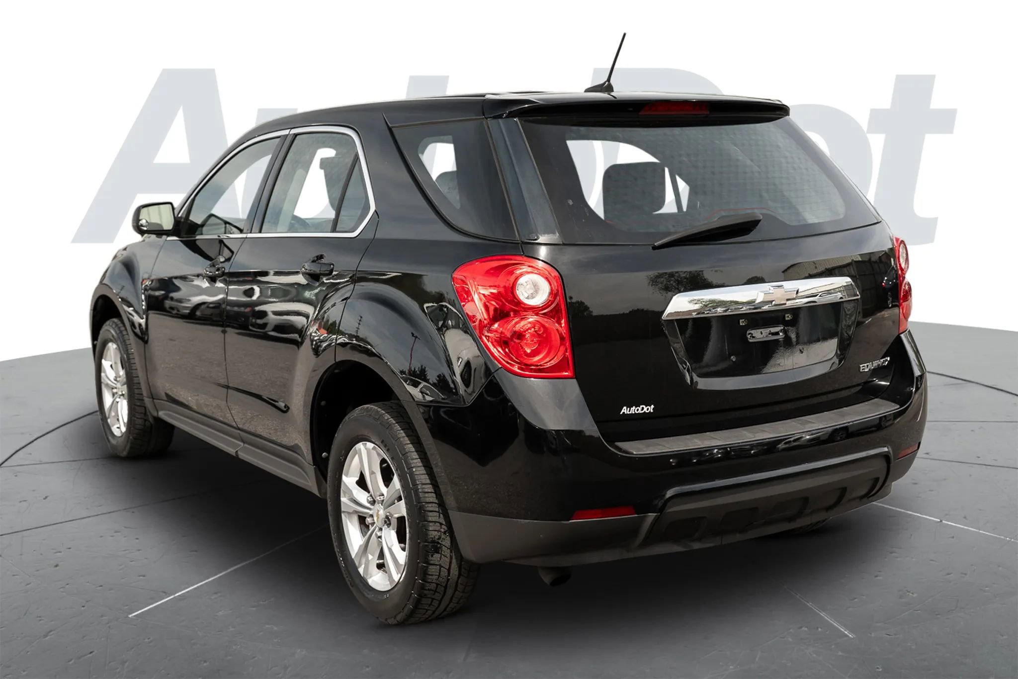 Used 2011 Chevrolet Equinox LS w/ Bluetooth Package FWD image 2