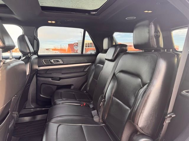 Used 2019 Ford Explorer XLT w/ Equipment Group 202A image 29