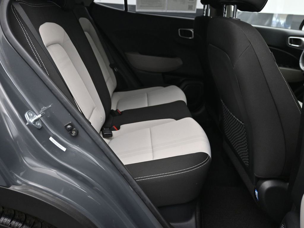 Certified 2023 Hyundai Venue SEL FWD image 8