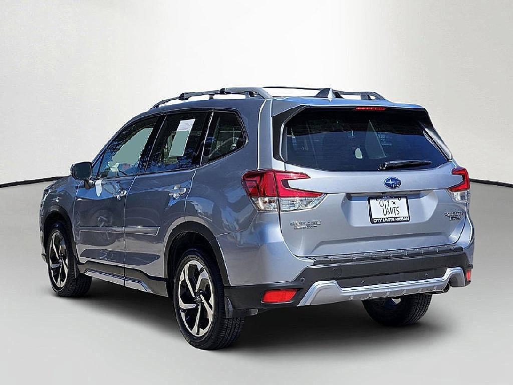 Used 2023 Subaru Forester Touring AWD/4WD image 8